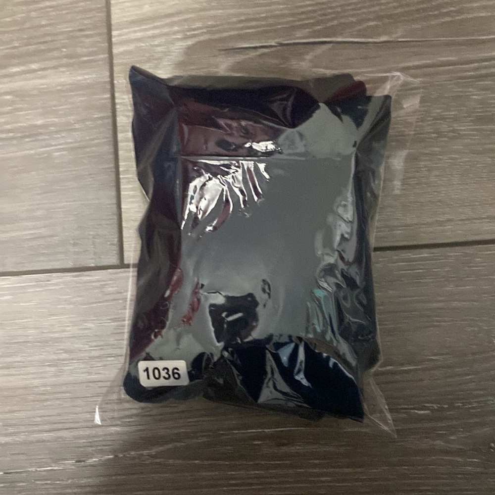 NWOT! CINQ À SEPT Lonny Sleeveless Turtleneck Silk Top - Picture 6 of 6